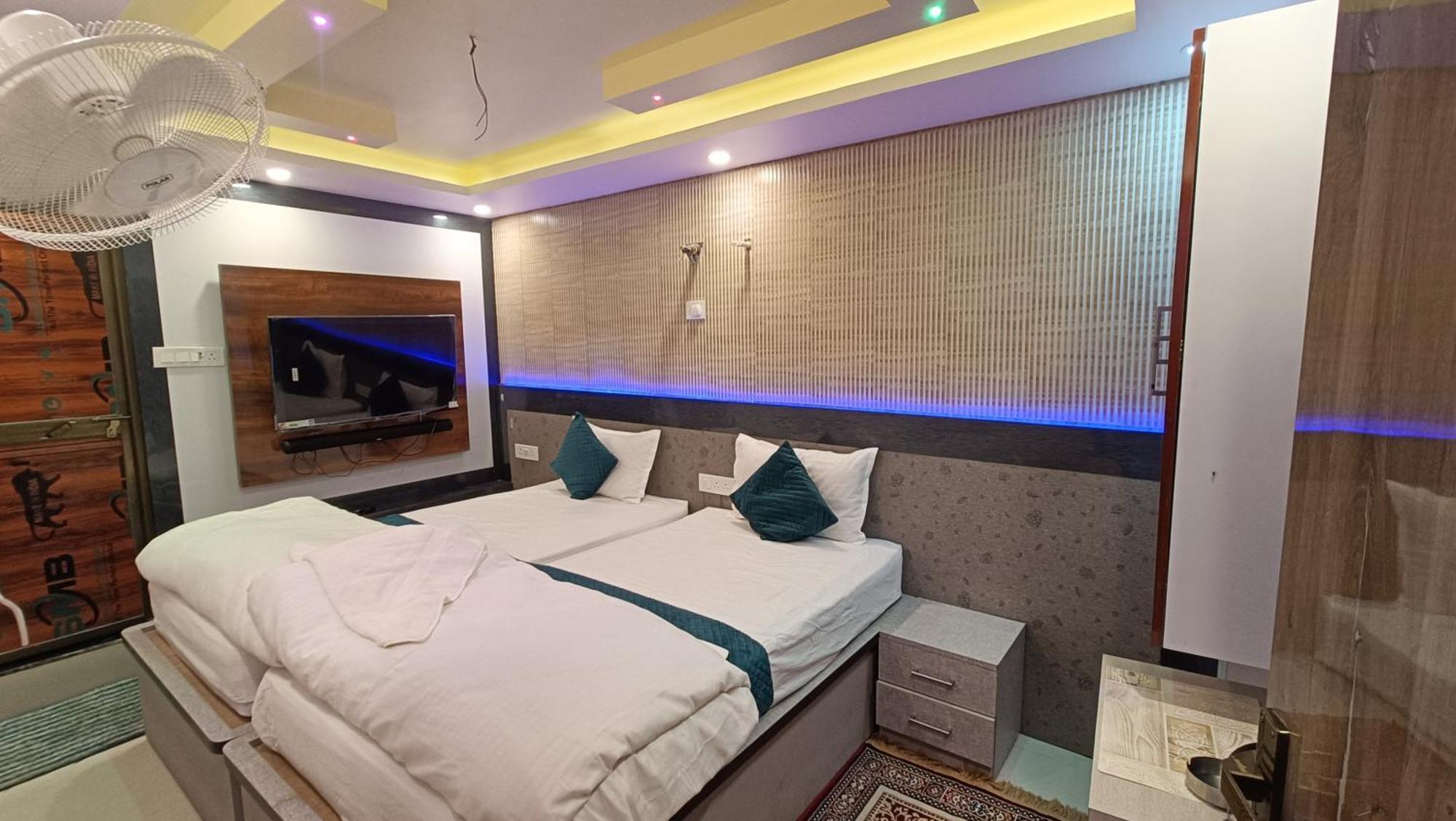 Hotel Zaika In Madhubani ภายนอก รูปภาพ